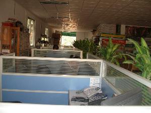 公司經(jīng)營產(chǎn)品:噴頭噴灌噴泉噴頭剪草機/車,果嶺機,割灌機,綠籬機,噴霧噴粉機,消防設(shè)備,草種,農(nóng)藥,園藝工具,工廠,廠商-廣州市卓華貿(mào)易